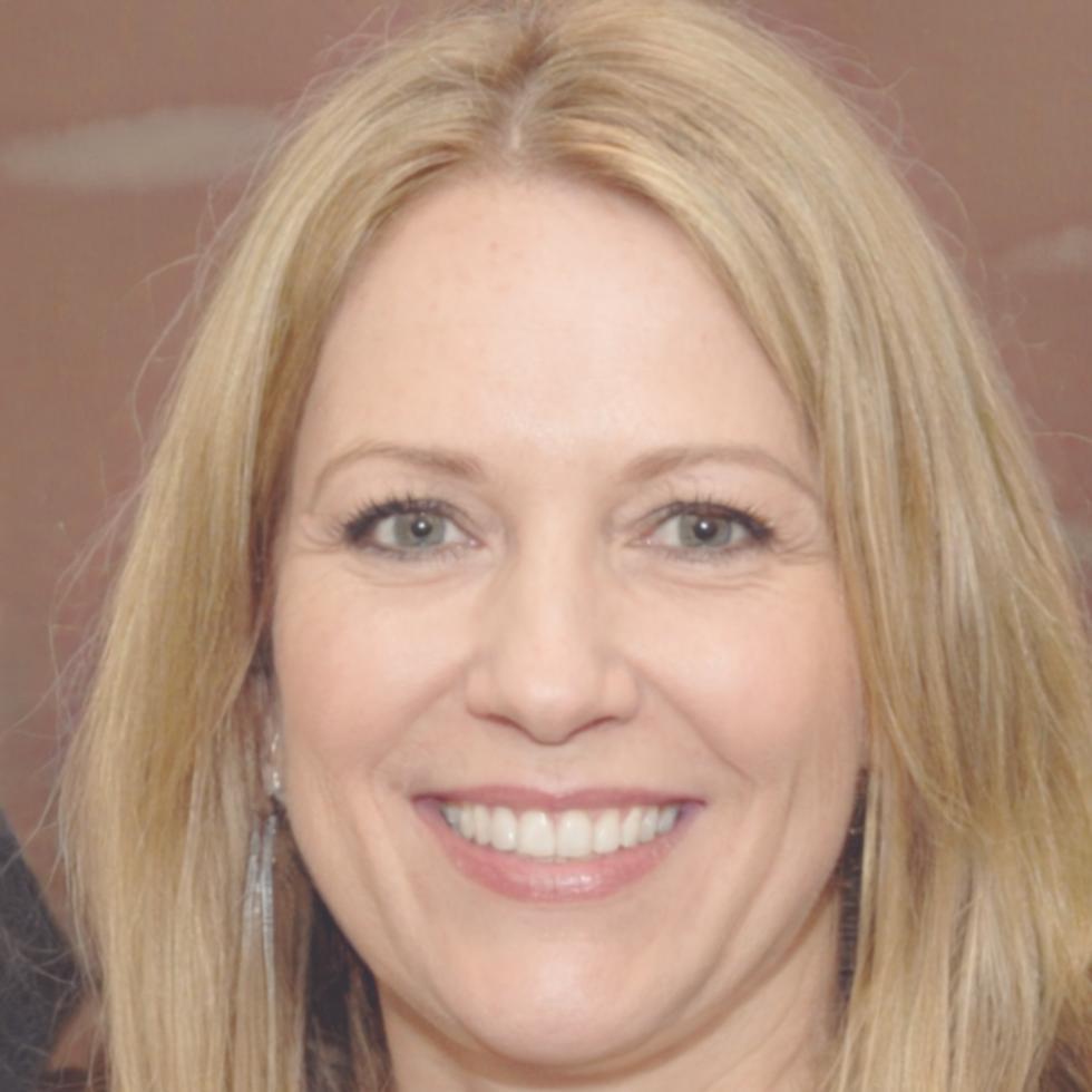 Ritratto professionale di Serena Valenti, specialista in analisi visiva